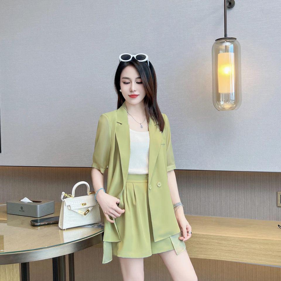 

Women s Summer Mint Casual Suit: Mambo-Inspired Two-Piece Set with Shorts M [Recommended under 105 lbs]