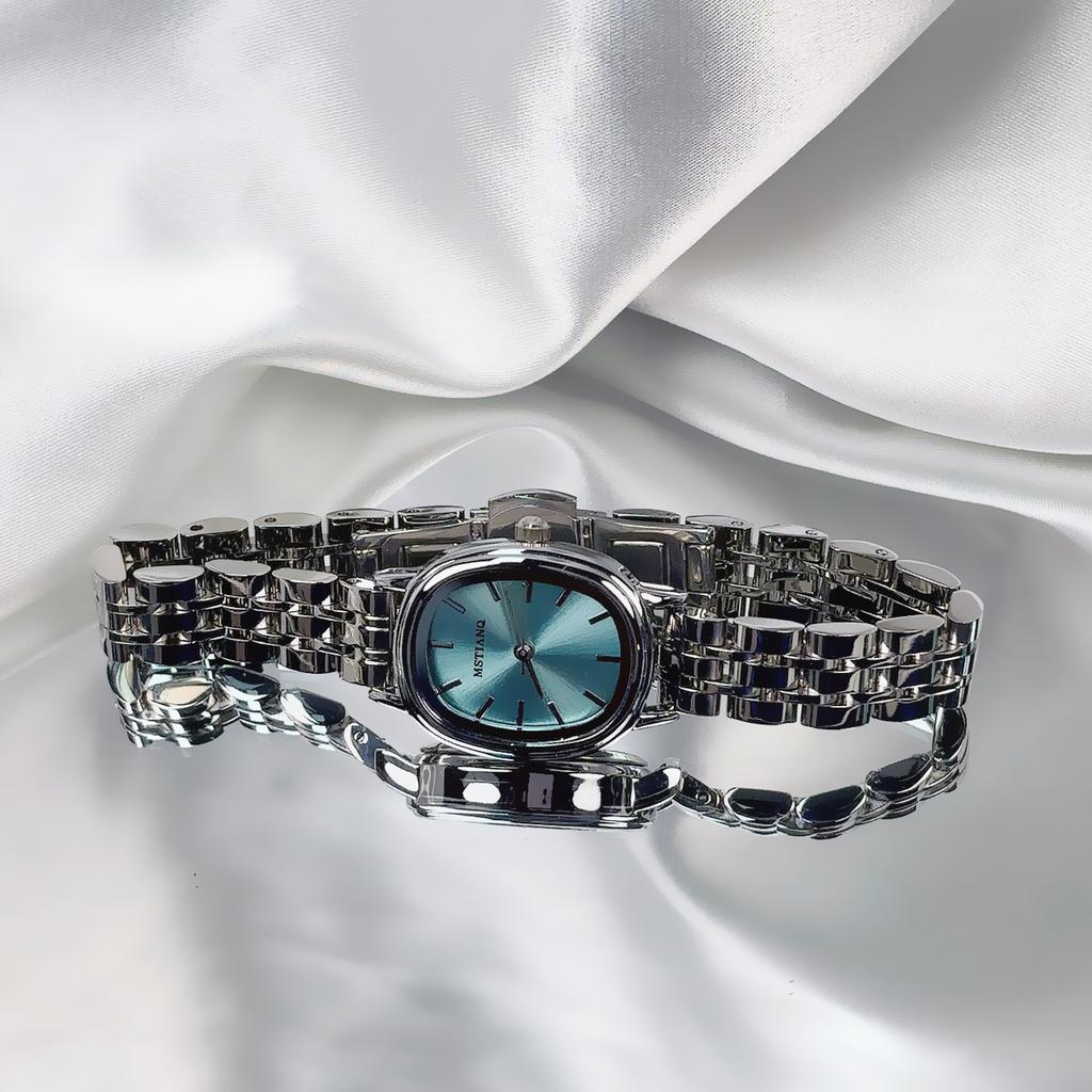 Retro European And American Small Dial Women'S Niche Light Luxury Women'S Student Style Simple High-End Steel Belt Watch Women