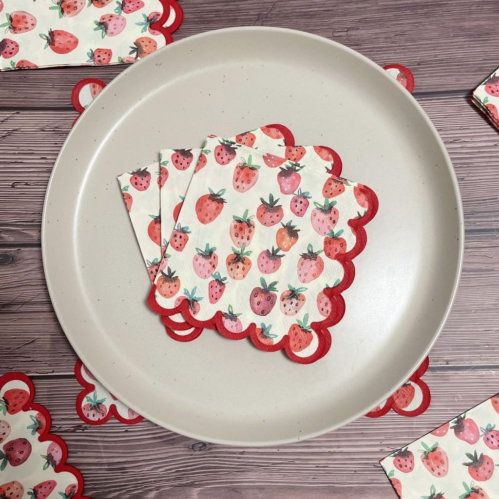 20sheets Strawberry Red Paper Napkins | Decorative Scalloped Edges, 25cm, Perfect for Thanksgiving ,Birthday, Weddings,party