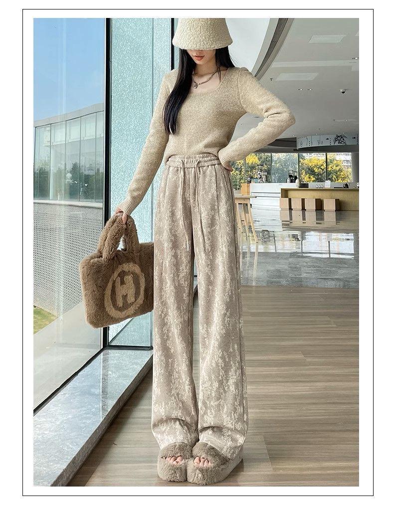 Pantaloni tricotati cu talie inalta, cu model jacquard si croiala larga, pentru femei, Colectia Toamna/Iarna 2025