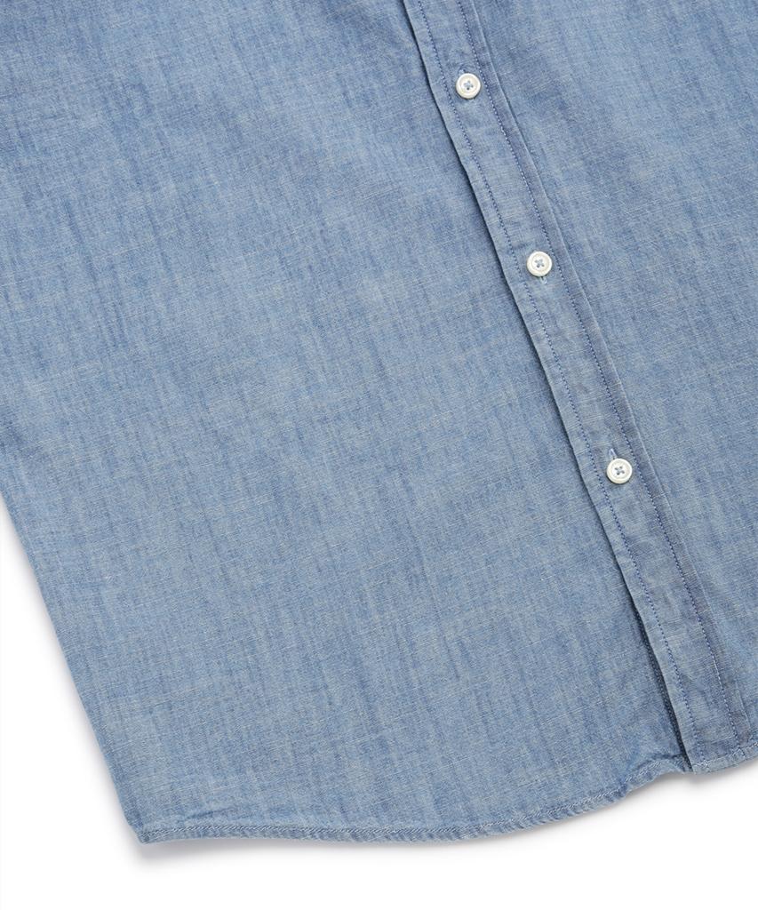 BROOKS BROTHERS Cotton Chambray Sport Shirt (Light Indigo) (Bbthmm2533Nfs)