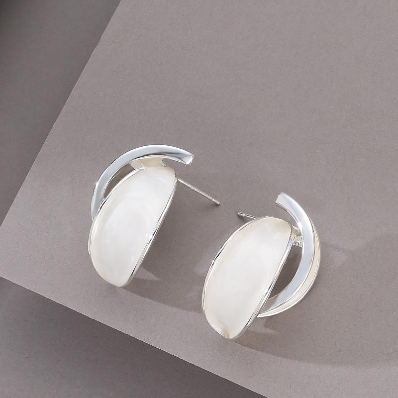 Popular fashion exquisite personalized design sense cross arc drip earrings light luxury niche high-end earrings
