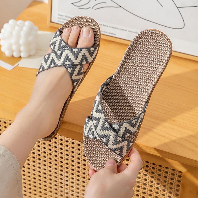 Linen Slippers Household Thick-soled Straw Weaving Men and Women Summer Cool Slippers Home Indoor Non-slip and Non-smelly Feet