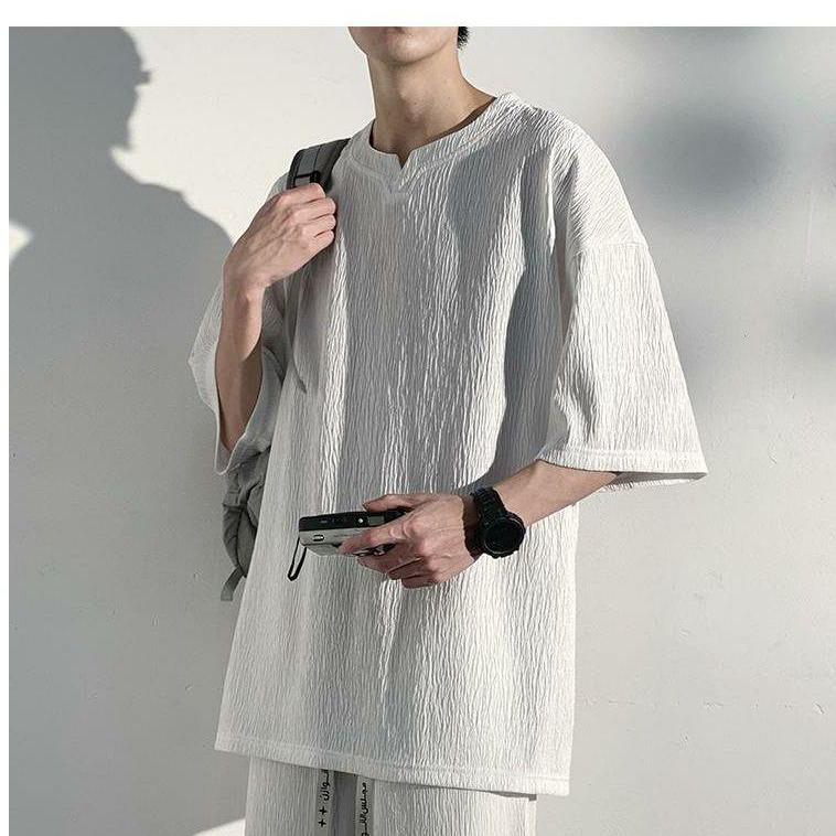 

Летняя премиальная полосатая футболка с V-образным вырезом: Легкий, Универсальный, Короткий рукав L белый