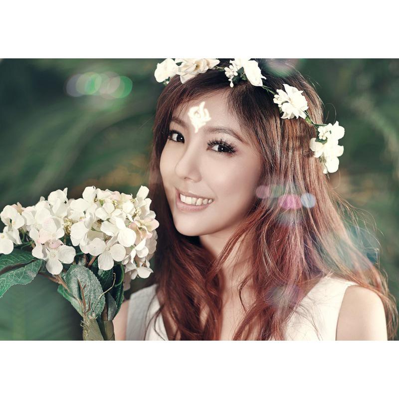 

Zhao Yihuan Beauty Poster: Dormitory & Bar Decorative Wall Art with Photo Frame Yellow Kraft Paper (No Glue) 30X42 cm