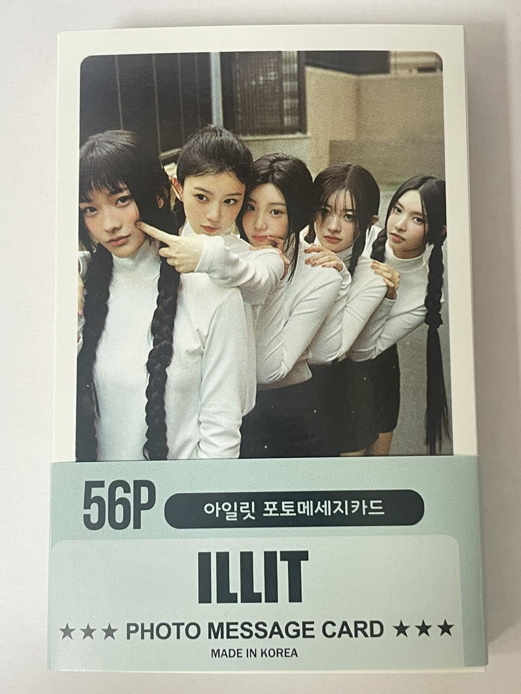 

Набор из 56 фотокарточек с товарами ILLIT (ИЛЛИТ)