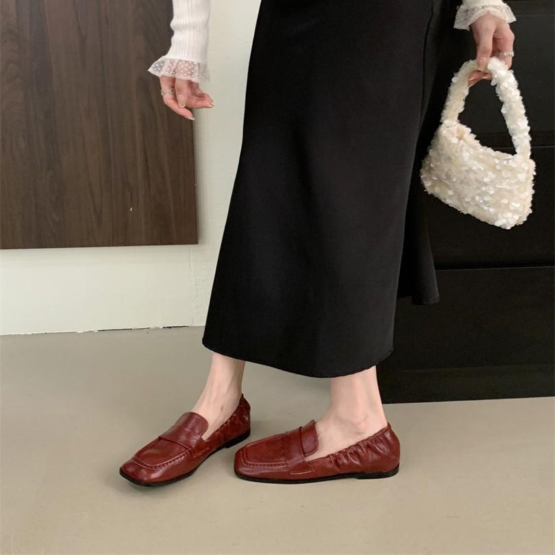 2025 Autumn New Retro Square Head Gold Loafers Soft Leather Pleated Casual Neutral Work Flat Small Leather Shoes