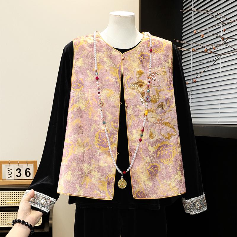 

Mom s 2026 Chinese Style Spring/Autumn Three-Piece Suit: Stylish Vest and Top for Middle-Aged and Elderly Women 4XL for 135-150 jin