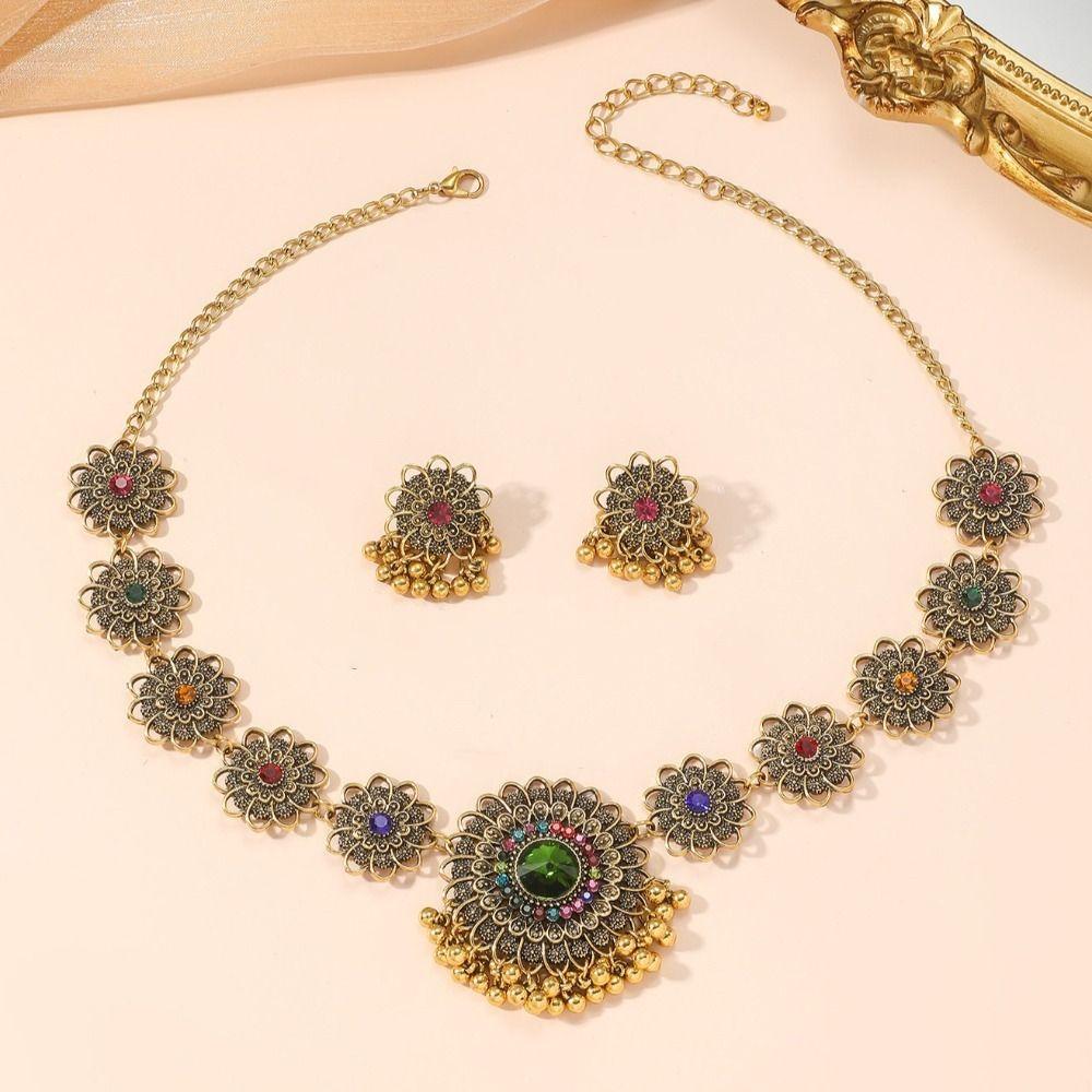 Luxury Retro Jewelry Set Imitation Pearl Choker Necklace Set Rhinestone Necklace Earrings  Ladies