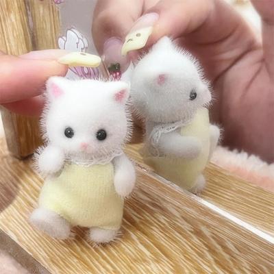 Rodiny Forest Hejná kočka Model Plyšové panenky Figurky Anime Hračky Stolní dekorace Dárek k narozeninám