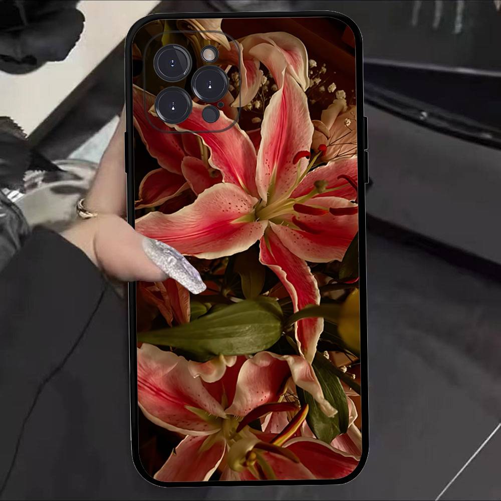 Painting Lily Flowers Phone Case For IPhone 17 16 15 14 11 12 13 Mini Pro XS Max Plus Funda Shell