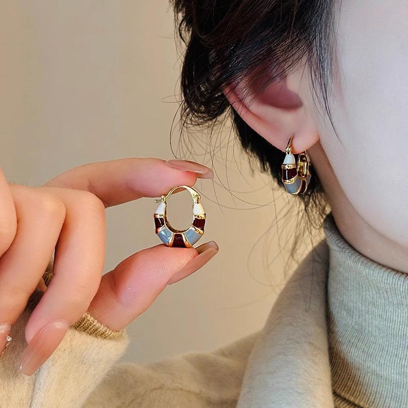 New Egyptian style pattern painting oil ear buckle women, hexagonal geometric earrings, temperament vacation style