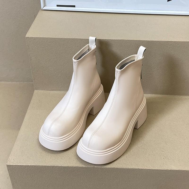 Platform short boots women's autumn 2025 new retro autumn and winter small versatile thin boots rear zipper Martin short boots