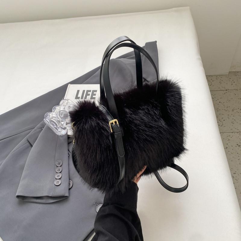 Ielgy Autumn Winter Furry Bag All-Match One-Shoulder Messenger Vegetable Basket Hand