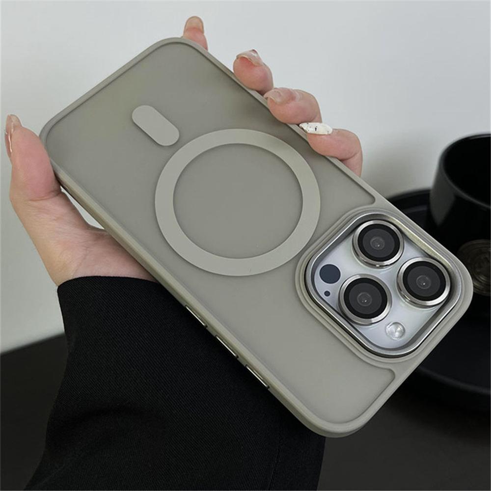 Matte Translucent For Magnetic Wireless Charge Case For For Iphone 17 16 11 12 13 14 1 Pro Max Hard Armor Shockproof Cover