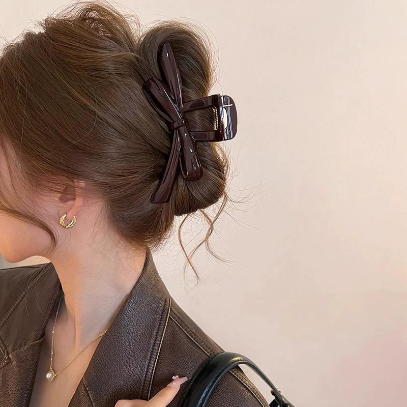Elegant Temperament Bow Claw Clip: Women's High-End 2026 Shark Clip for Bun Hairstyles