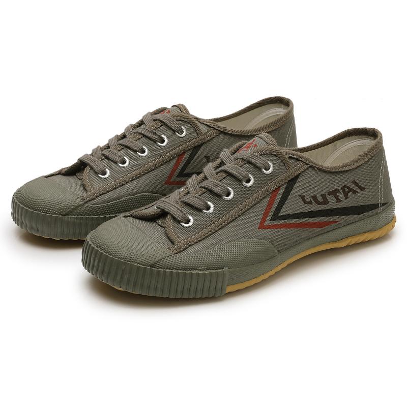 KungFu Shoes Men Classic Canvas Shoes Martial Arts TaiChi Taekwondo WuShu Karate Sports Shoes Comfor Men Training Sneakers 38-47