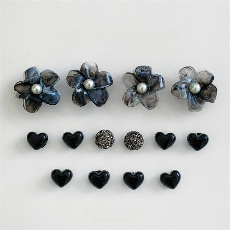 Rhinestone Detachable Shoe Charms 14Pcs Black Ink Flower Heart Design DIY Decor for Clogs Backpacks Daily Use