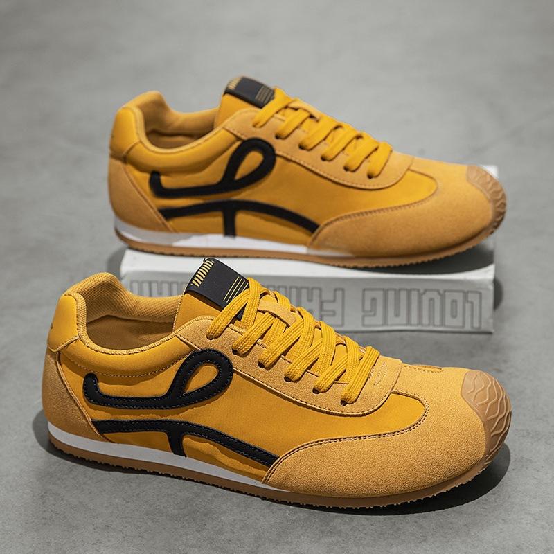 

New Shoes for Men Breathable Casual Sport Shoes Fashion Flat Skateboard Shoes Youth Slip-on Sneaker 45