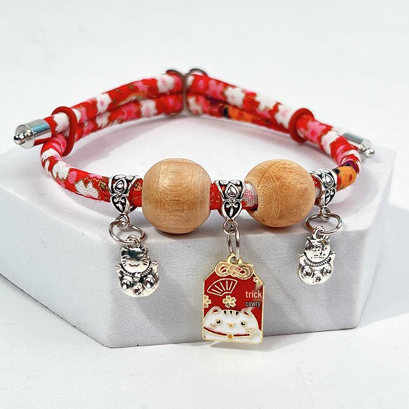 

Бесшумный ошейник от блох и комаров для кошек и собак XXS (5-35cm) 1-5 lbs