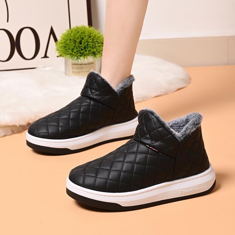 Autumn/Winter Warm Velvet-Lined Snow Boots for Women - Short, Thick-Soled Cotton Footwear for Home