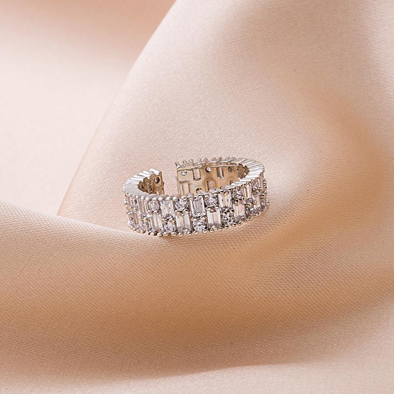 Temperament Simple Design Sense Niche Ring, Fashionable Personality High Sense Diamond Ring Women