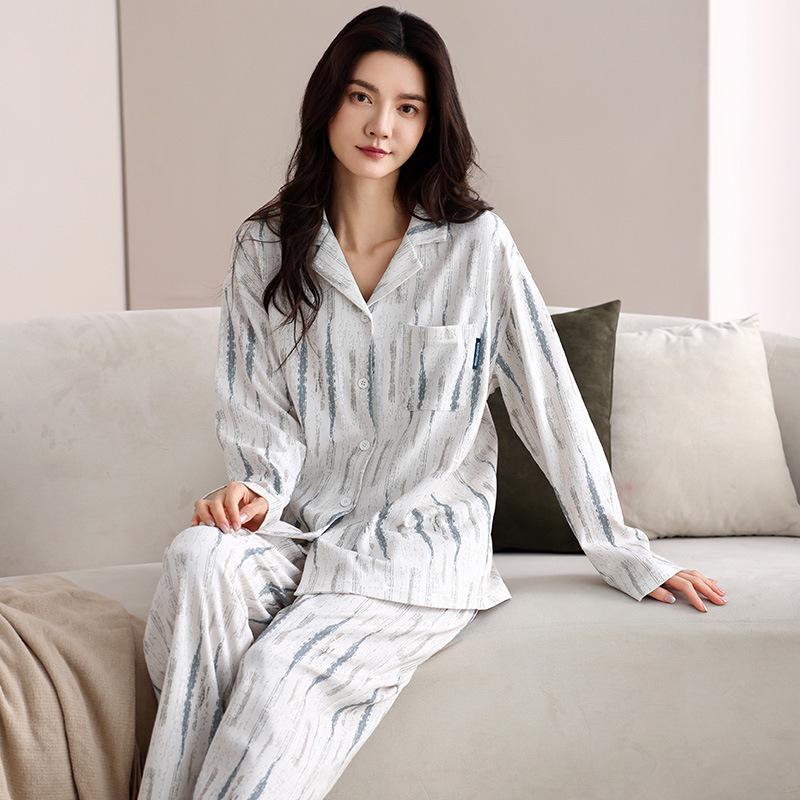 

Женский хлопковый пижамный комплект 2025: Кардиган с длинным рукавом и брюки, больших размеров, осень/весна. L (50-60 kg)