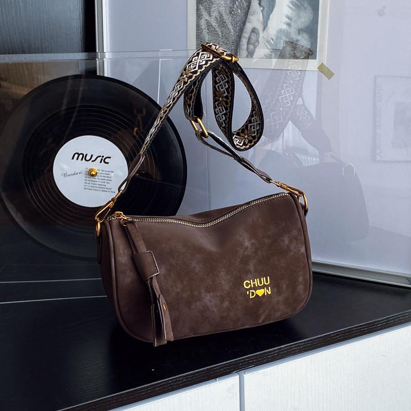 Premium bag women's new autumn and winter retro fashion shoulder bag exquisite wide shoulder strap messenger bag