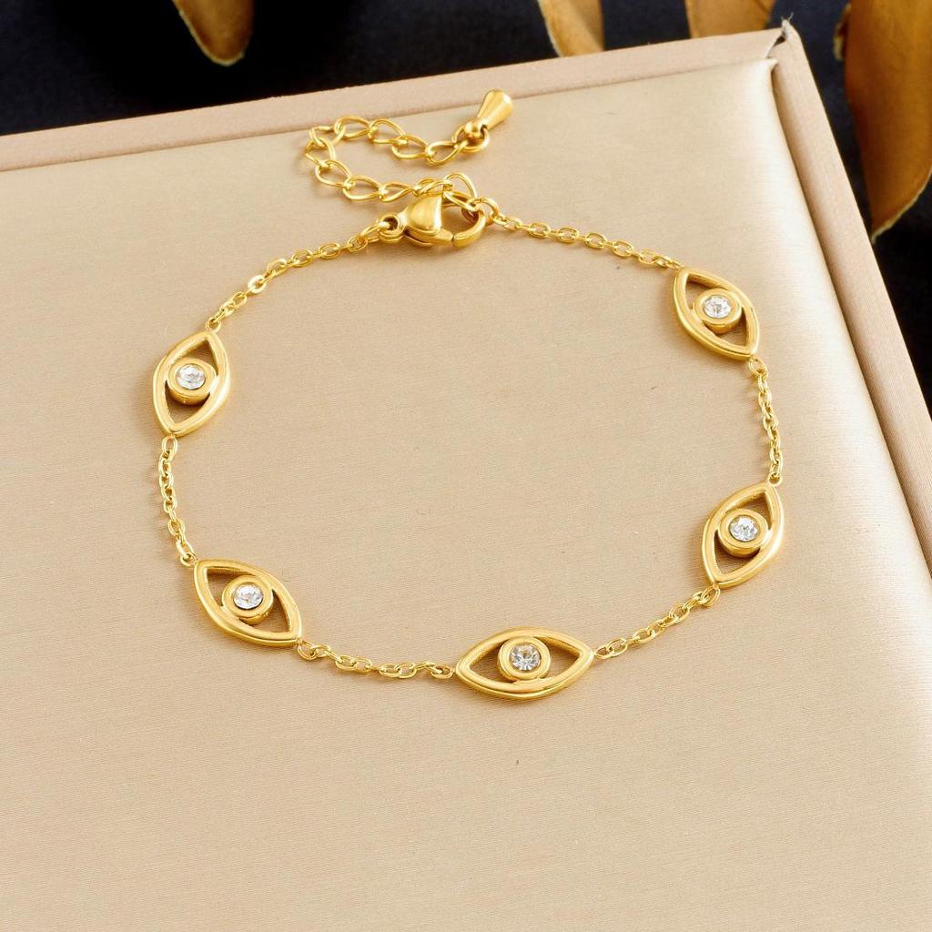 Rhinestone Hollow Gold-Plated Eye Pendant Chain Jewelry Set