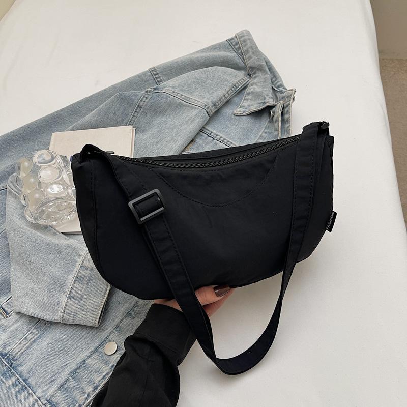 Casual Messenger Bag 2025 New Simple Large-capacity Foreign-style Underarm Pillow Bag Casual Personalized Women's Bag Shoulder Bag