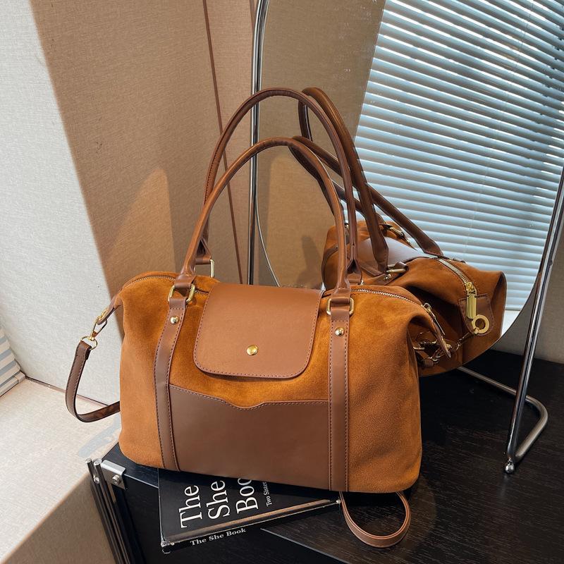 Retro bag women's large-capacity autumn and winter casual messenger bag single shoulder underarm commuter tote bag