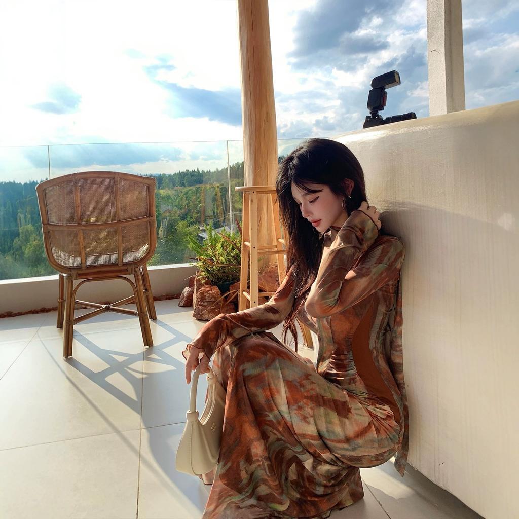 Wasteland-style desert vacation mesh long-sleeve dress for women, autumn design with ribbons, elegant slim-fit long dress for women