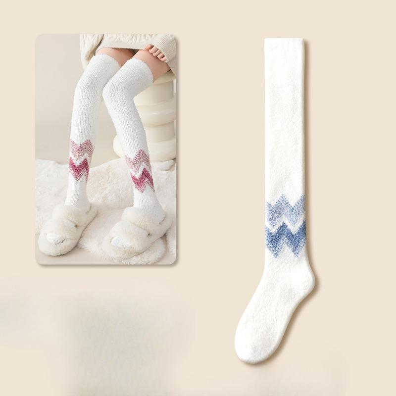 White Over-the-knee Socks, Women's Winter Fleece Thickened Long Socks, Super Thick Home Warm Sleep Socks, Coral Fleece Long Socks