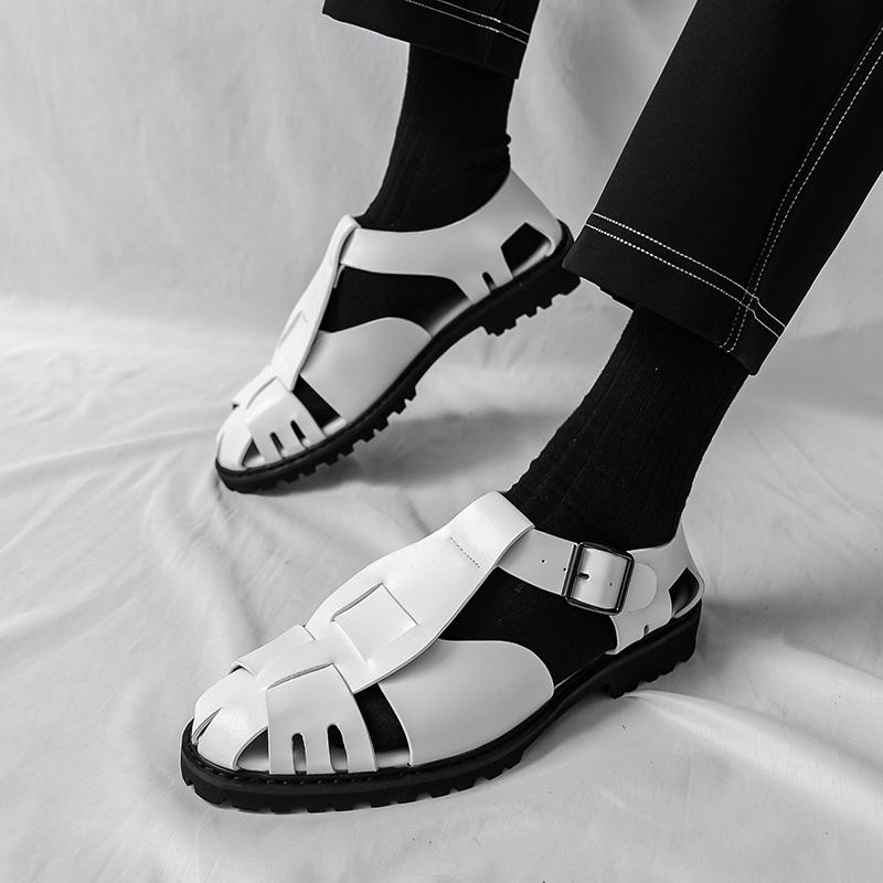 Summer New Men Gladiators Black White Patented Leather Casual Shoes Breathable Beach Sandals Outdoor Slippers Plus Size