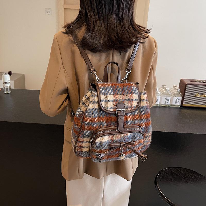 2025 niche women's bags contrasting color woolen backpack Korean version ins trendy fashion casual tote bag handbag bag