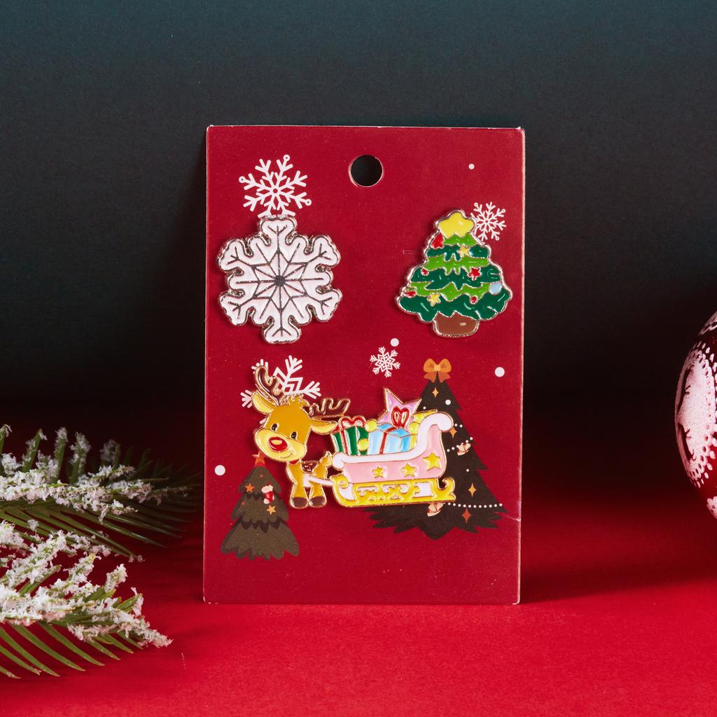 Merry Christmas Tree Deer Snowman Enamel Brooch Set for Women Men Fashion Xmas Party Festive Holiday Jewelry New Year's Gift