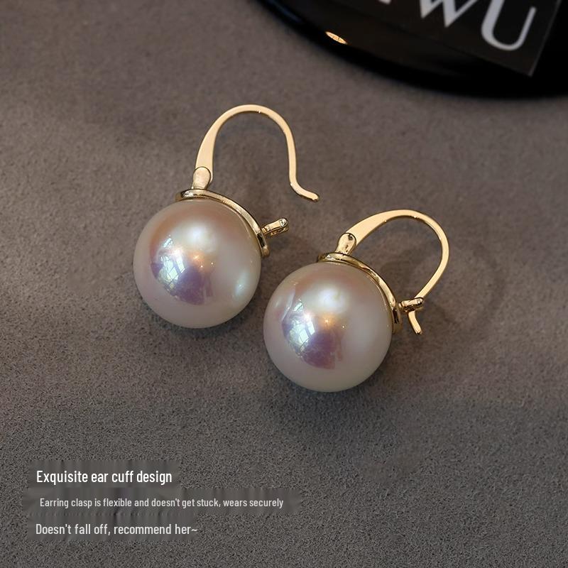 French High-End Australian South Sea Pearl Ear Cuffs: Luxury Women's Niche Design Socialite Earrings.