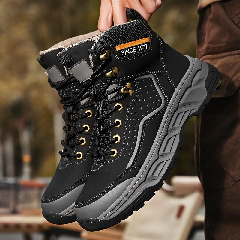 Autumn and Winter Hot-selling Martin Boots Men's High-top Cotton Shoes Rhubarb Boots Outdoor Hiking Shoes Tooling Boots Batch