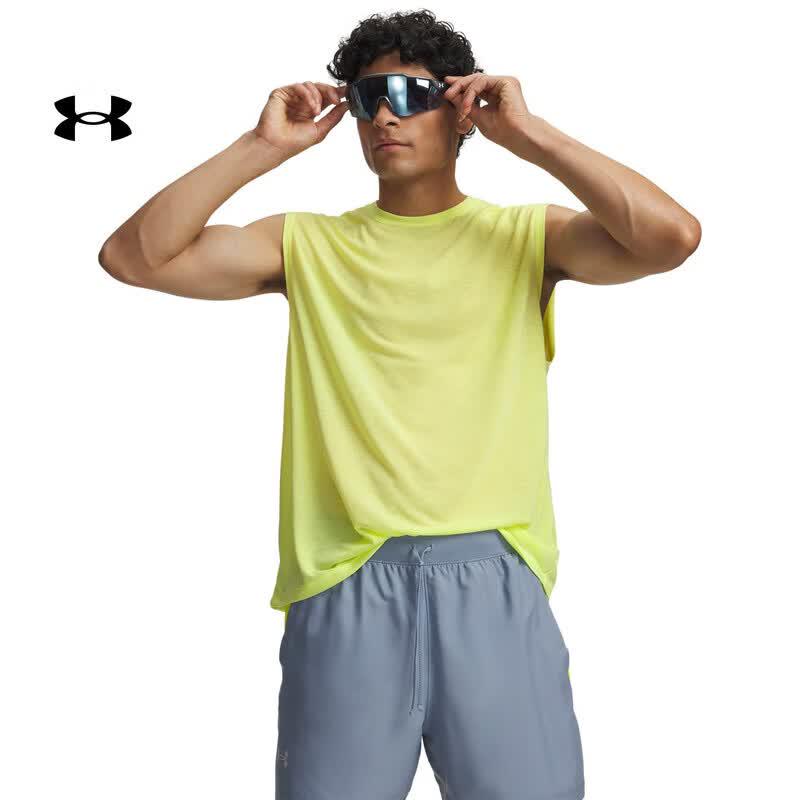 Under Armour Men s HB Run Aeris Running Vest L