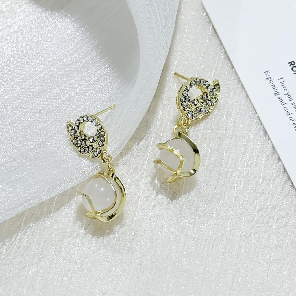High-End Swan Earrings, Tide Korean Temperament, Opal Stud Earrings, Earrings, Versatile Earrings.