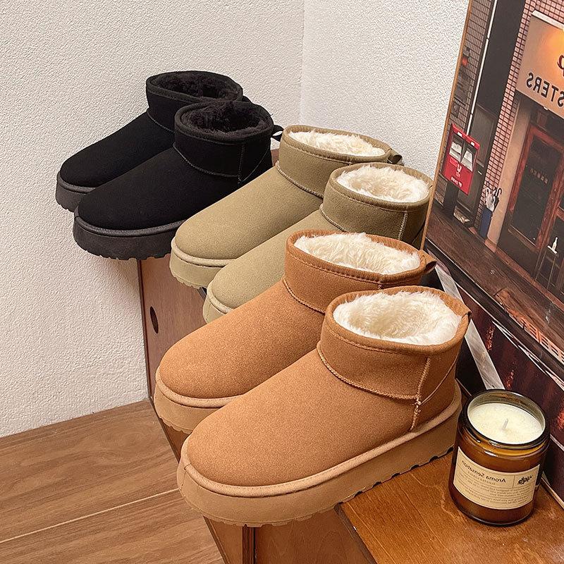 Snow boots women's thick-soled velvet thickened short boots in the winter of 2025 new fashion warm and cold-resistant Northeast cotton shoes