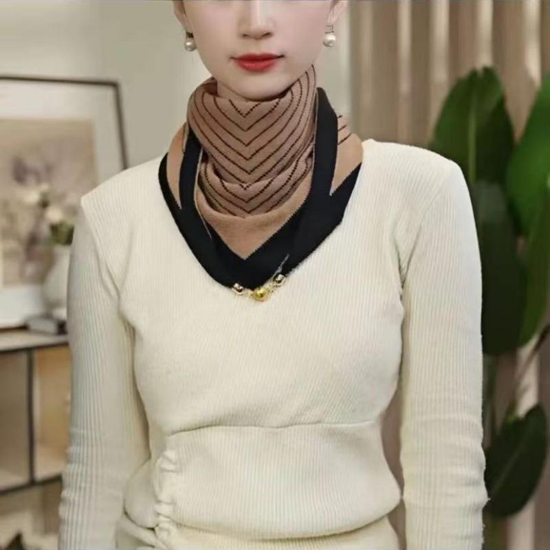 Elegant Women's Knitted Magnetic Buckle Triangle Scarf and Neck Warmer