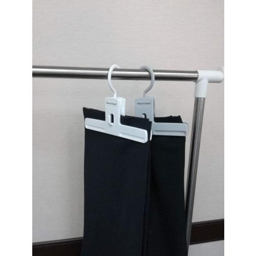 Shinko Hanger Bottom Clipper, 20cm Wide, Easy-to-Hang Clothes Hanger with Slim Design, Vertical Linking, Non-Slip, Swivel Hooks, Stylish Design for Sl