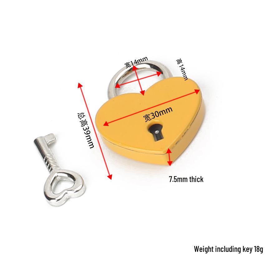 Парный чемодан в макаронных цветах с замком в форме сердца