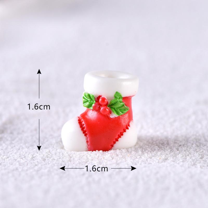 Adorable Mini Christmas Ornaments Featuring Resin Santa And Snowman Micro Landscapes