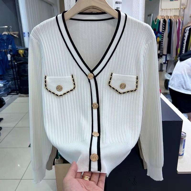 Damenbekleidung Frühling Herbst Langarm Knopf Pullover Mode Elegant Temperament V-Ausschnitt Strick Slim Kurzpullover