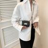 Korejská verze diamantové jednobarevné řetízkové malé čtvercové kabelky letní nová trendy módní kabelka přes rameno jednoduchá a módní dámská crossbody kabelka