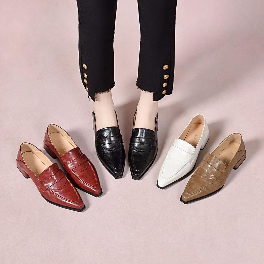 Pointed women's spring new shallow mouth one-pedal small leather shoes thick heel low heel flat shoes