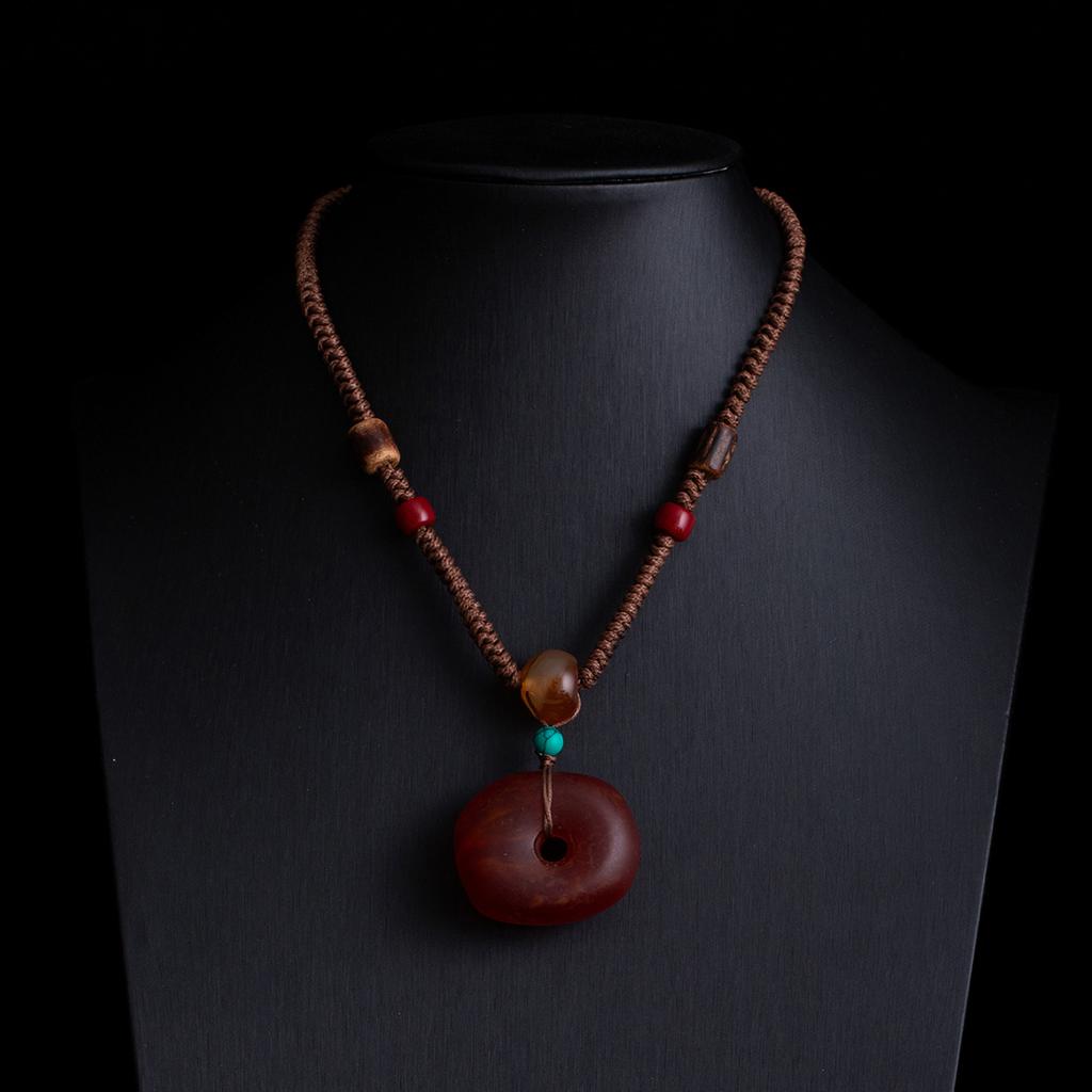 Vintage Zen Fashion Imitation Agate Pendant Necklace Collarbone Chain Couple Simple Ethnic Style Black Rope Chain Sweater Chain