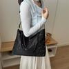 Single-shoulder Crossbody Bag - A Unique Design for Ladies' Tote Bag